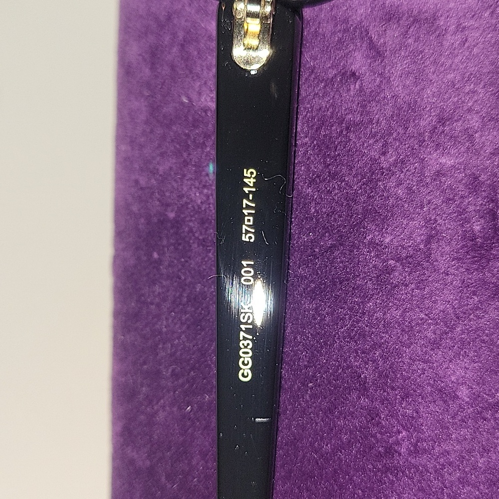GUCCI WOMENS SUNGLASSES 100% AUTHENTIC BLACK SOFT GRADIANT NEW. NEVER WORN - Picture 3 of 6